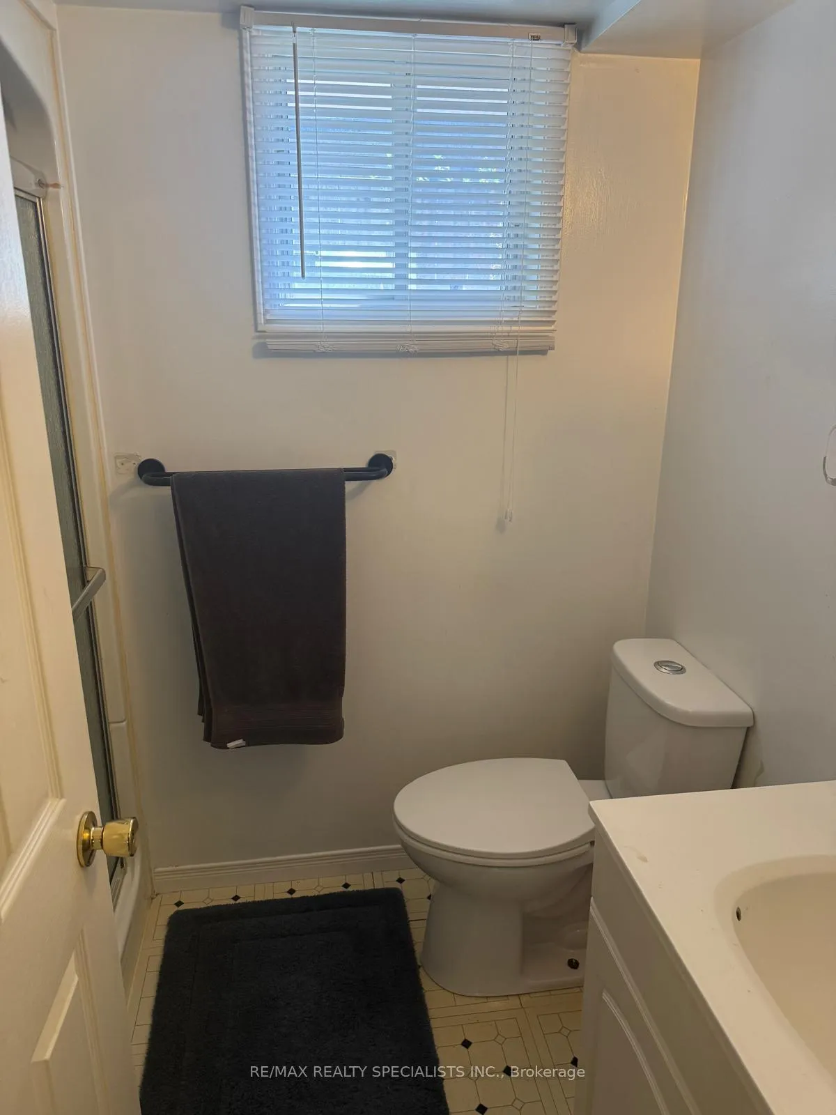 Photo 12 of 8 Kintail Crescent, London, South Y — HOMEH