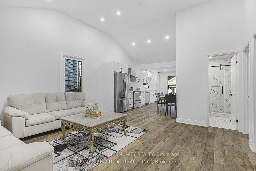 Photo 5 of 6167 Skinner Street, Niagara Falls, Arad/Fallsview — HOMEH
