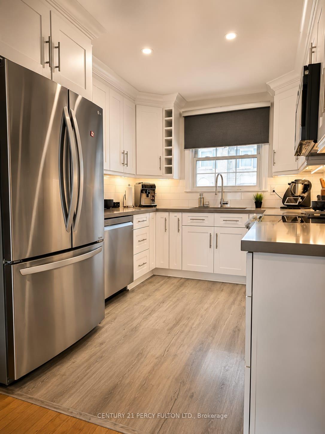 Photo 8 of Unit 22, 580 Eyer Drive, Pickering, West Shore — HOMEH