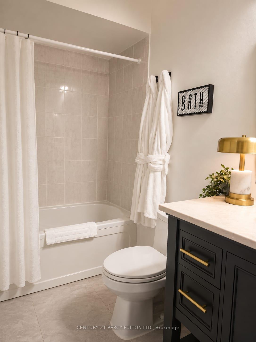Photo 22 of Unit 22, 580 Eyer Drive, Pickering, West Shore — HOMEH