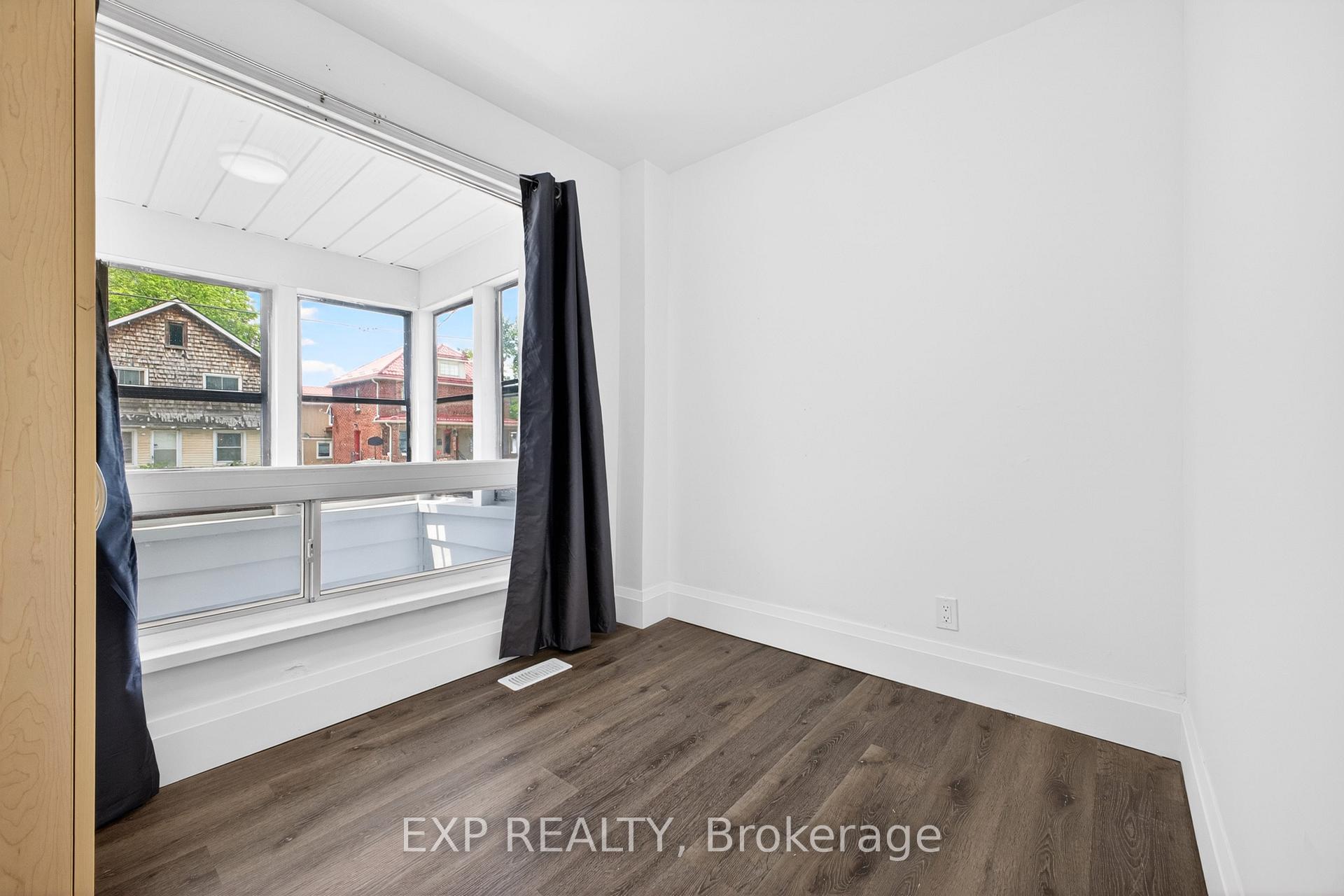 Photo 6 of 6564 Level Avenue, Niagara Falls, Dorchester — HOMEH