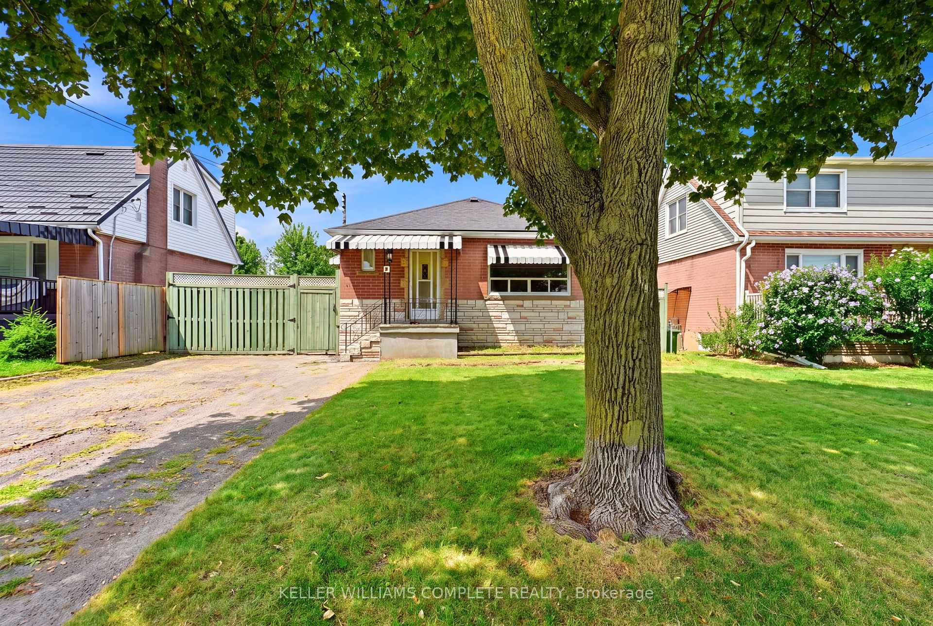 Photo 2 of 6 Seven Oaks Drive, Hamilton, Hill Park — HOMEH