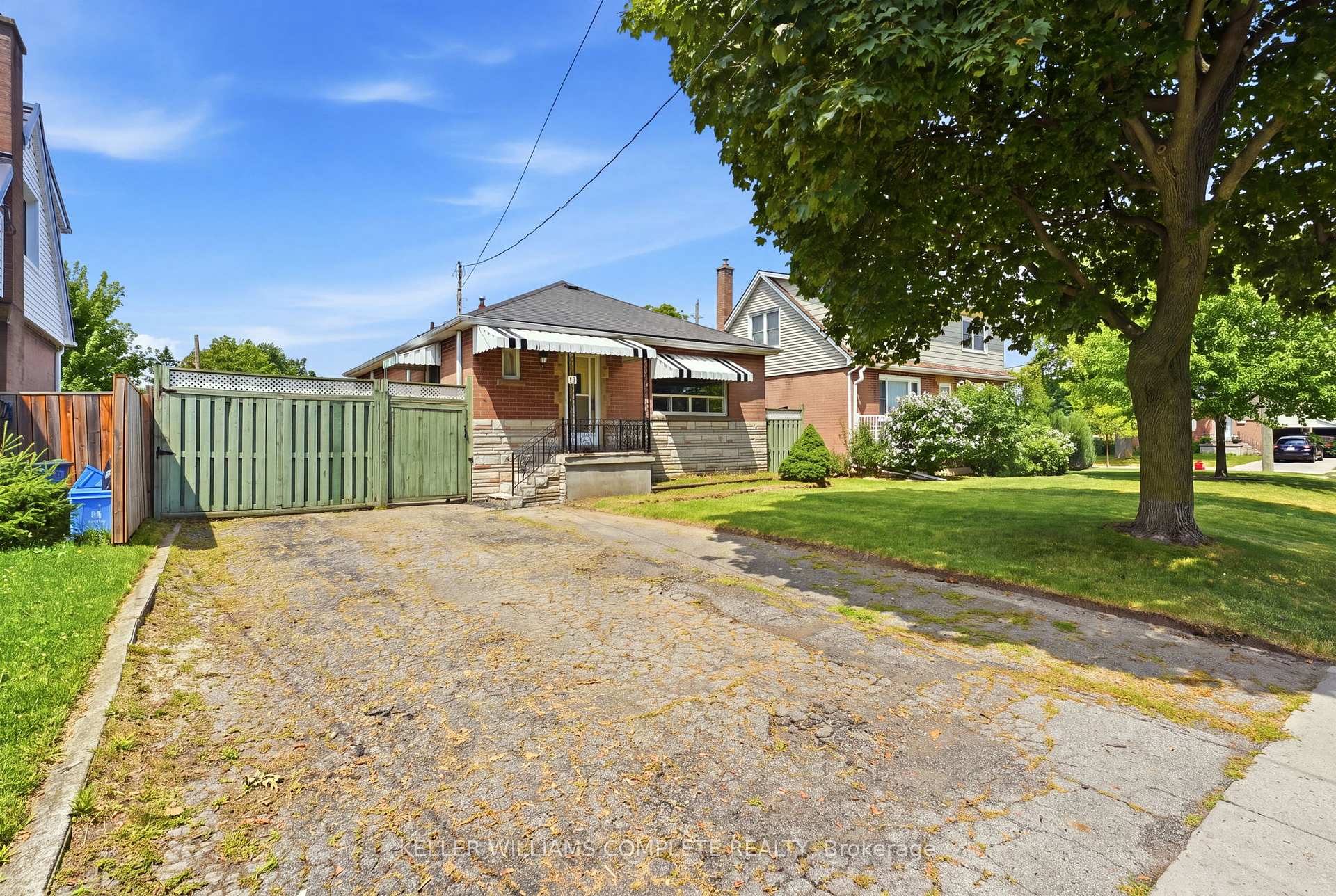 Photo 3 of 6 Seven Oaks Drive, Hamilton, Hill Park — HOMEH