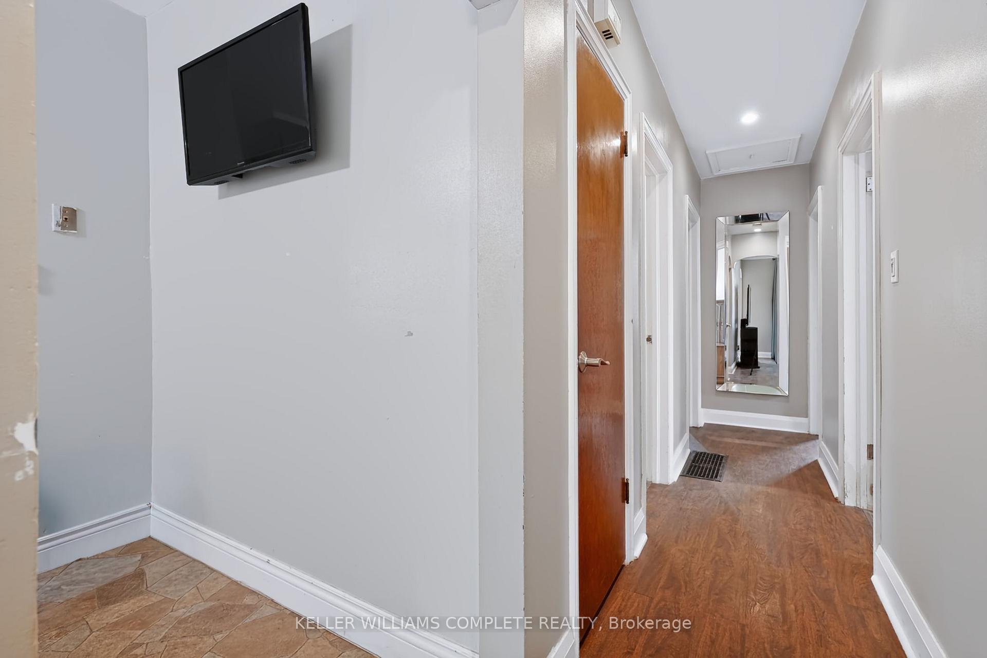 Photo 9 of 6 Seven Oaks Drive, Hamilton, Hill Park — HOMEH