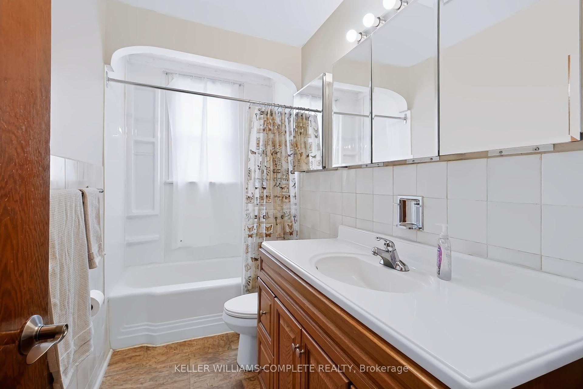 Photo 14 of 6 Seven Oaks Drive, Hamilton, Hill Park — HOMEH