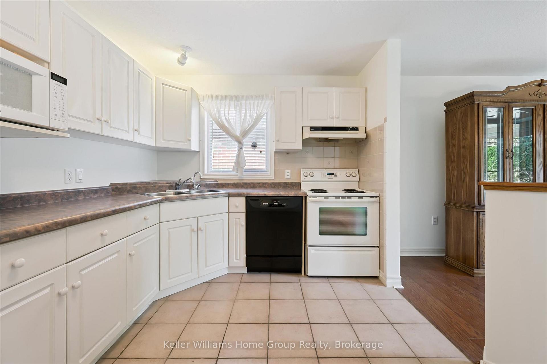 Photo 12 of 6 Parkside Drive, Guelph, Village By The Arboretum — HOMEH