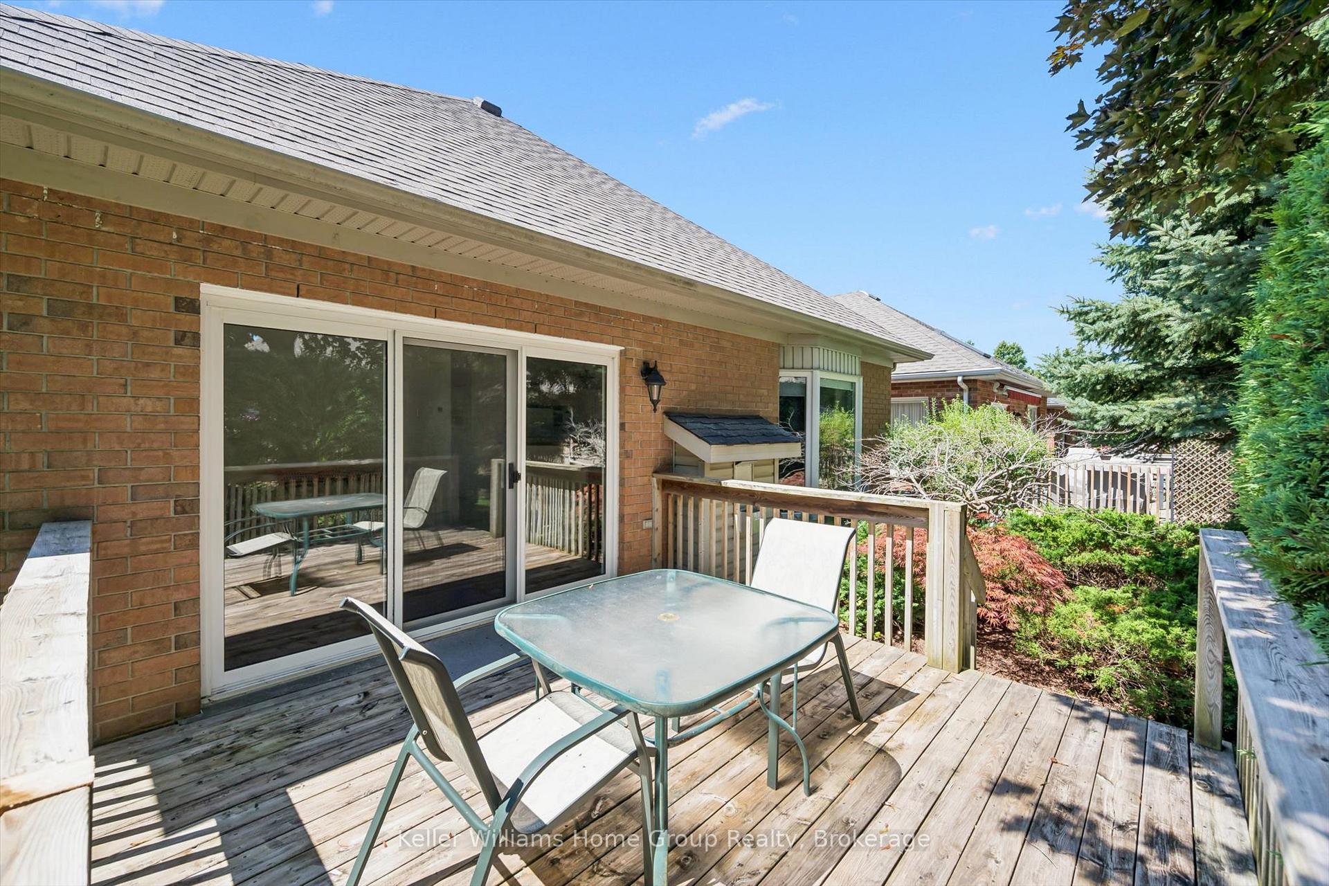 Photo 33 of 6 Parkside Drive, Guelph, Village By The Arboretum — HOMEH
