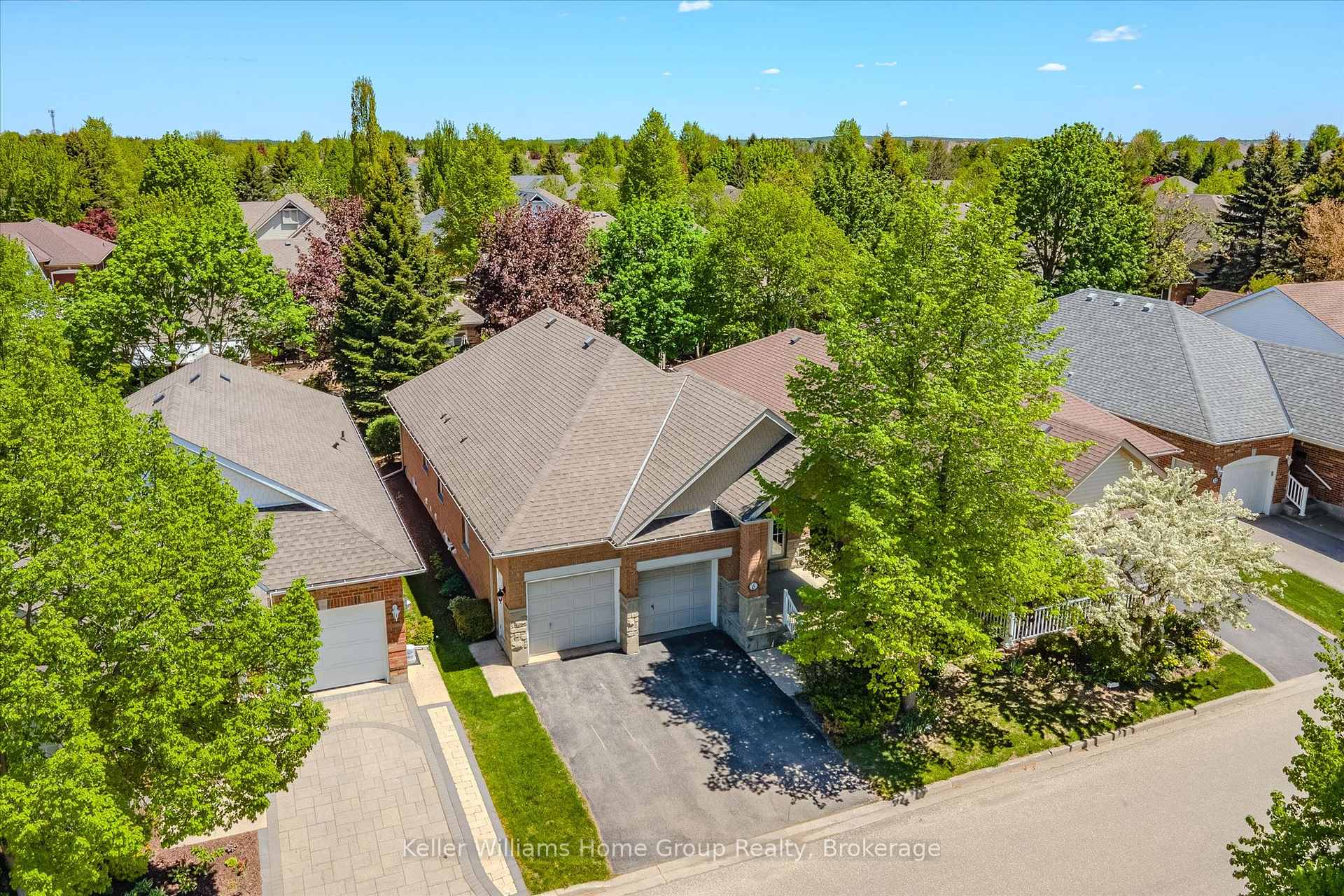 Photo 37 of 6 Parkside Drive, Guelph, Village By The Arboretum — HOMEH
