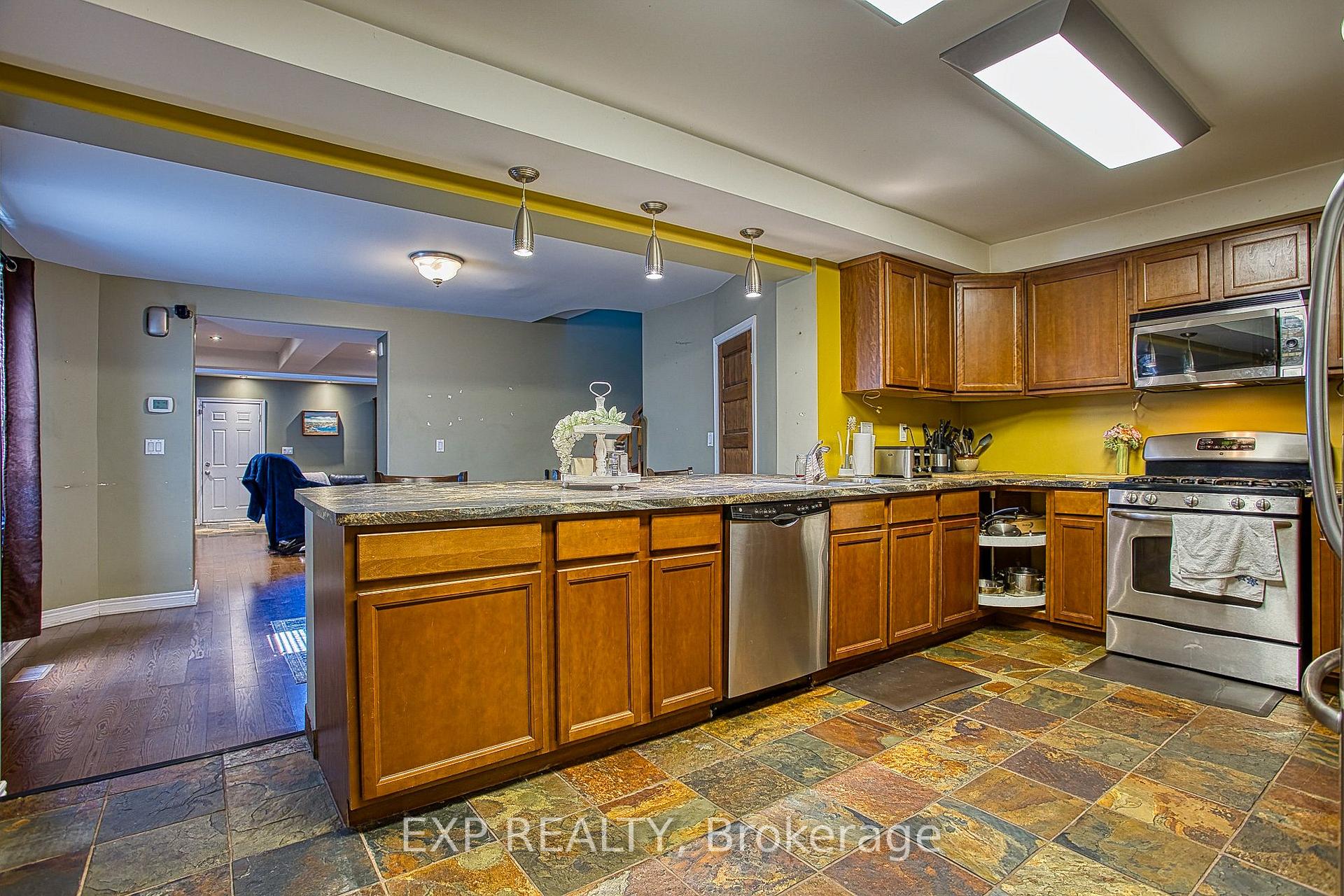 Photo 10 of 227 Beach Road, Hamilton, Industrial Sector — HOMEH