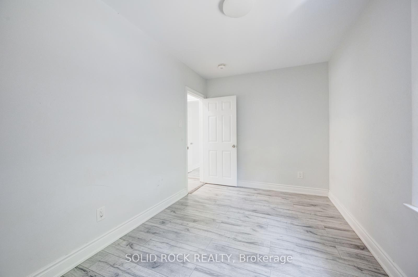 Photo 23 of 47 Brisco Street, Brampton, Brampton North — HOMEH
