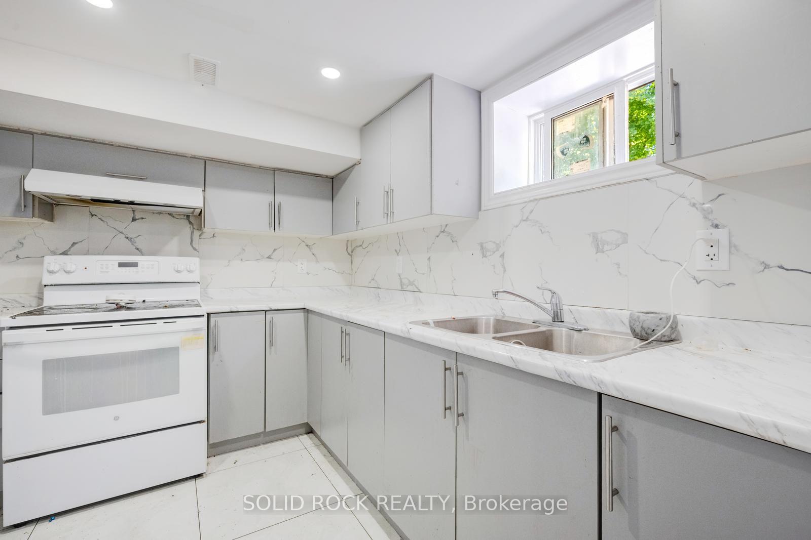 Photo 30 of 47 Brisco Street, Brampton, Brampton North — HOMEH