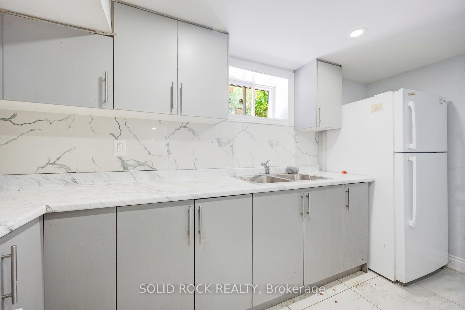 Photo 31 of 47 Brisco Street, Brampton, Brampton North — HOMEH