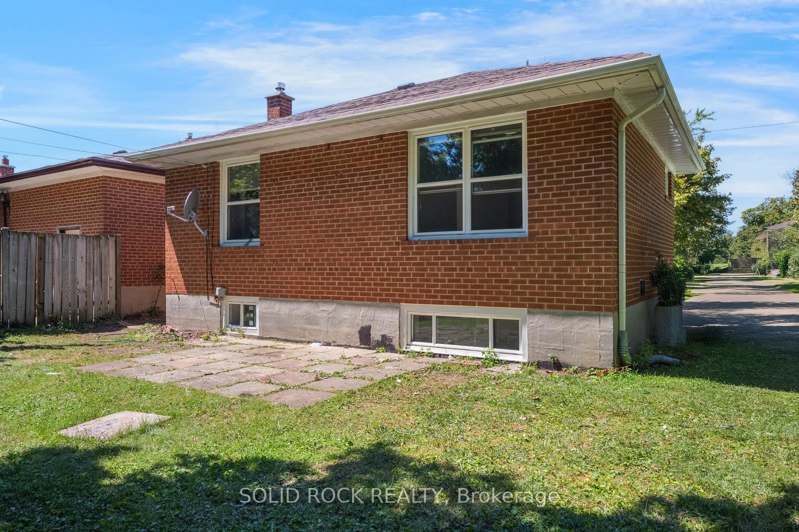 Photo 48 of 47 Brisco Street, Brampton, Brampton North — HOMEH