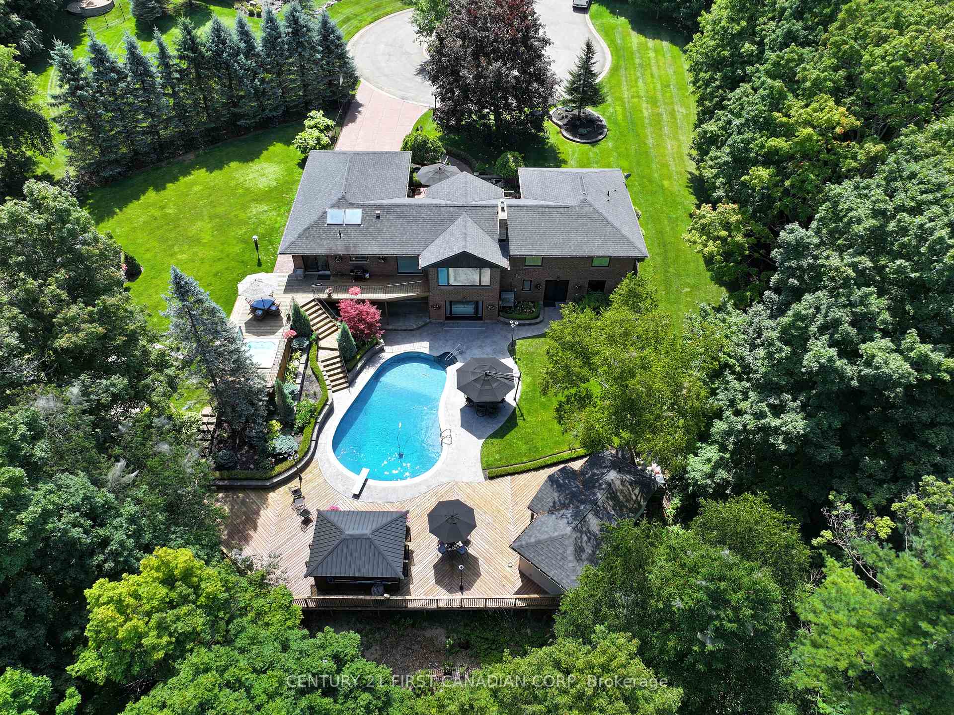 Photo 6 of 2314 Lime Kiln Drive, London, South B — HOMEH