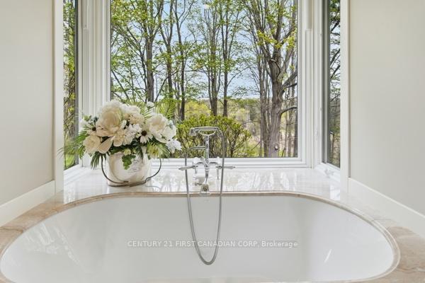 Photo 26 of 2314 Lime Kiln Drive, London, South B — HOMEH