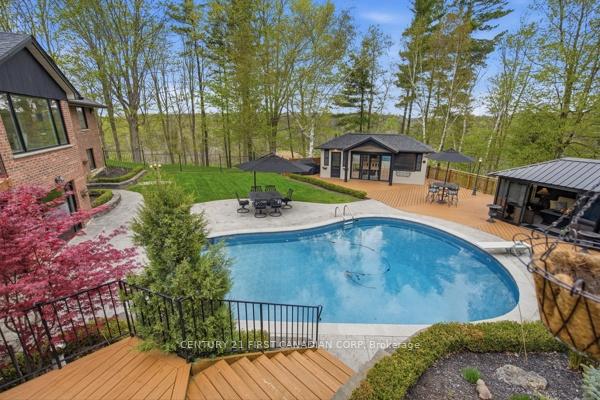 Photo 44 of 2314 Lime Kiln Drive, London, South B — HOMEH