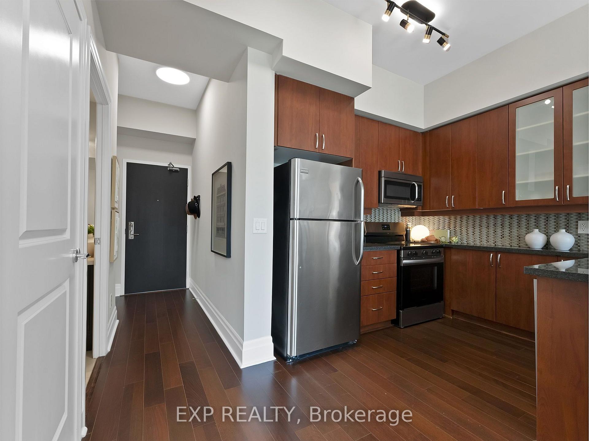 Photo 8 of Unit 1004, 131 Upper Duke Crescent, Markham, Unionville — HOMEH
