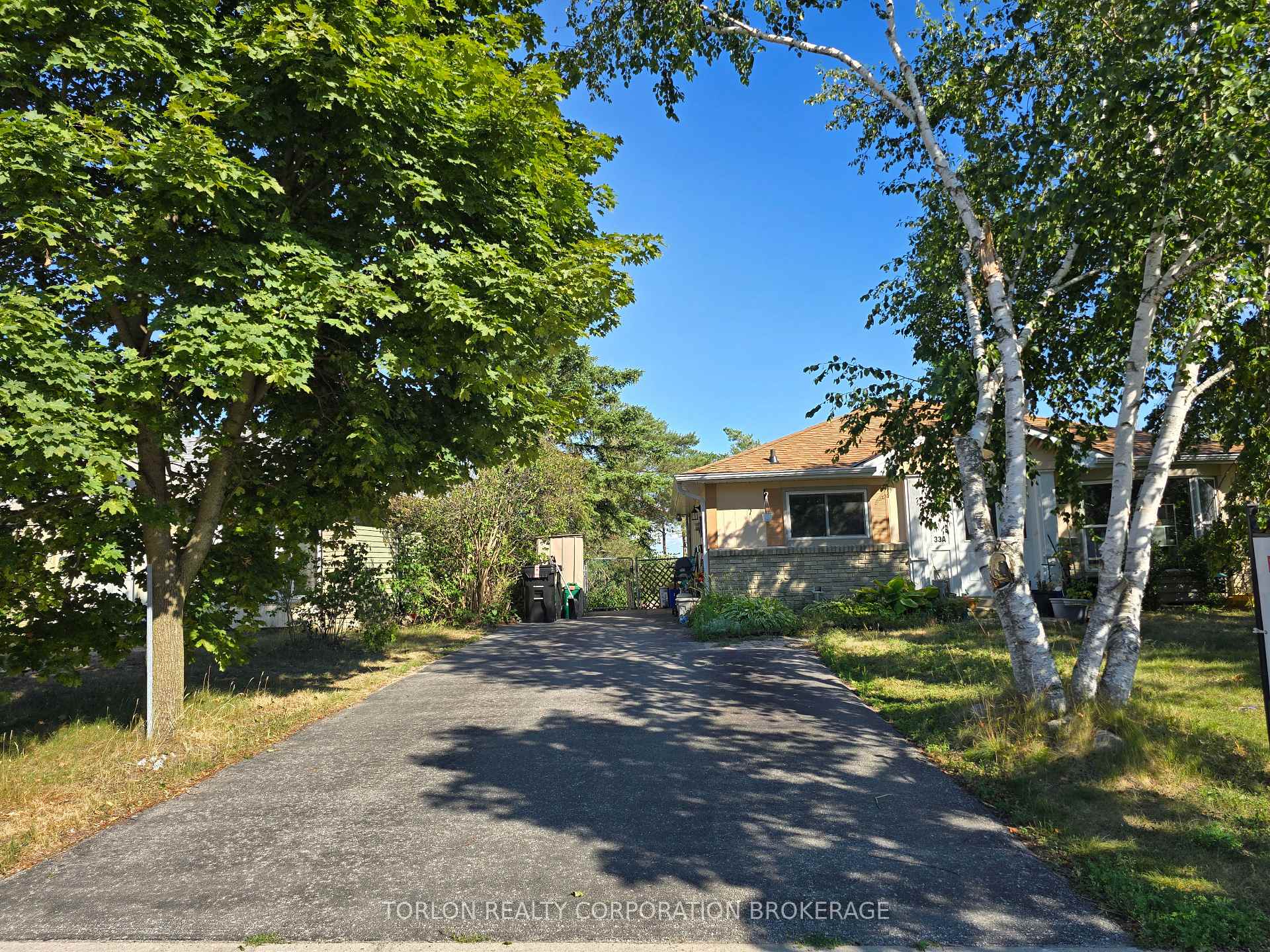 Photo 1 of Unit Basement, 33 Browning Trail, Barrie, Letitia Heights — HOMEH