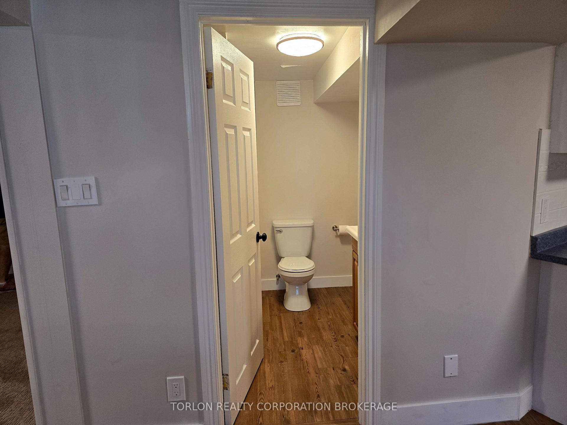Photo 22 of Unit Basement, 33 Browning Trail, Barrie, Letitia Heights — HOMEH