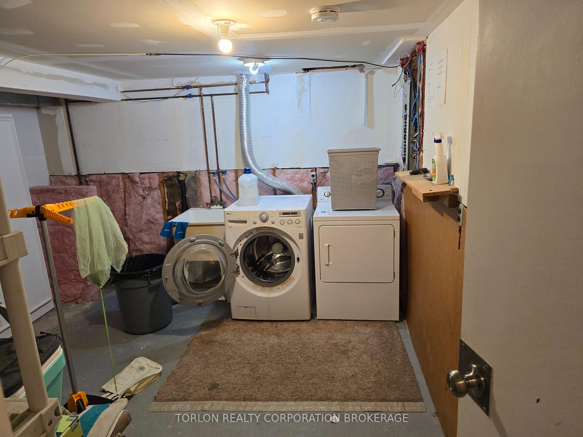Photo 32 of Unit Basement, 33 Browning Trail, Barrie, Letitia Heights — HOMEH