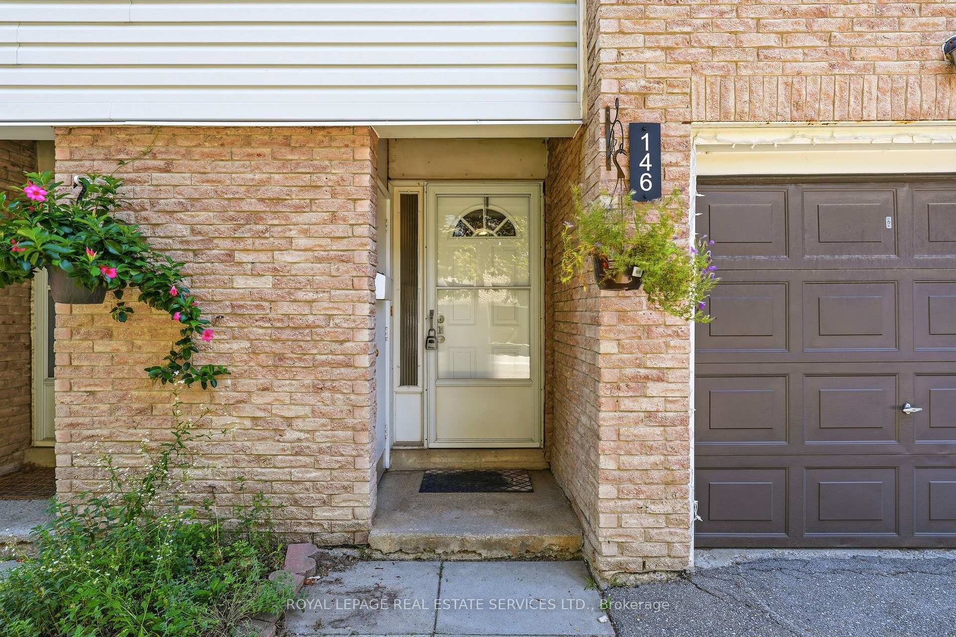 Photo 3 of Unit 146, 2440 Bromsgrove Road, Mississauga, Clarkson — HOMEH