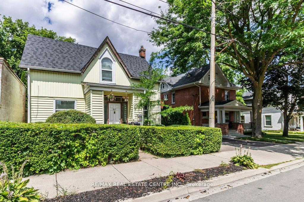 Photo 3 of 215-217 Queen Street, Milton, Old Milton — HOMEH