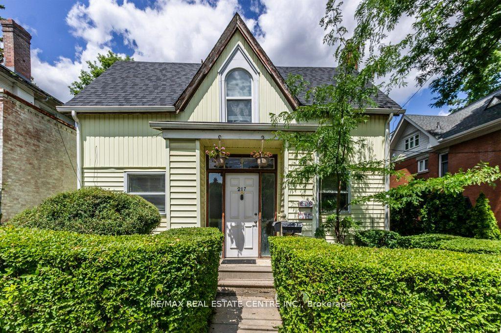 Photo 4 of 215-217 Queen Street, Milton, Old Milton — HOMEH