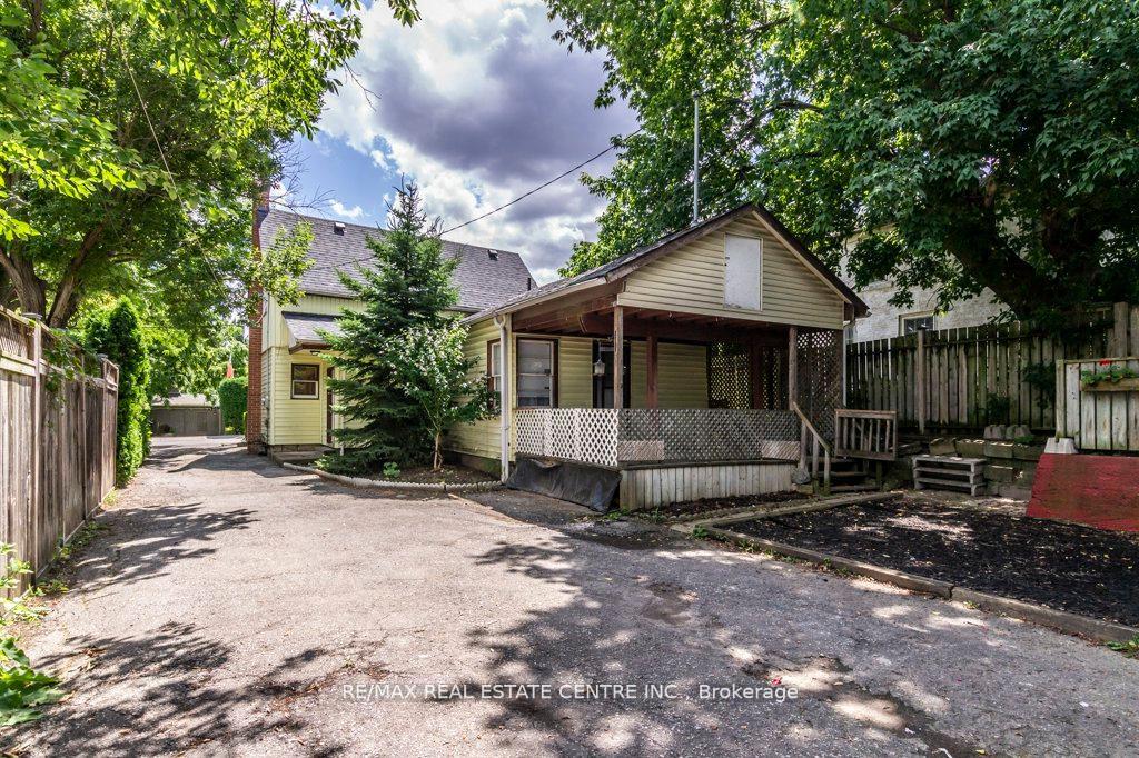 Photo 6 of 215-217 Queen Street, Milton, Old Milton — HOMEH