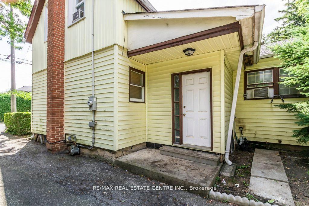 Photo 9 of 215-217 Queen Street, Milton, Old Milton — HOMEH