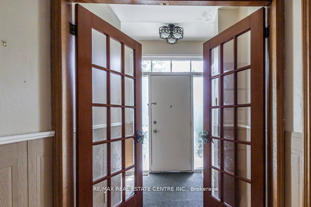 Photo 11 of 215-217 Queen Street, Milton, Old Milton — HOMEH