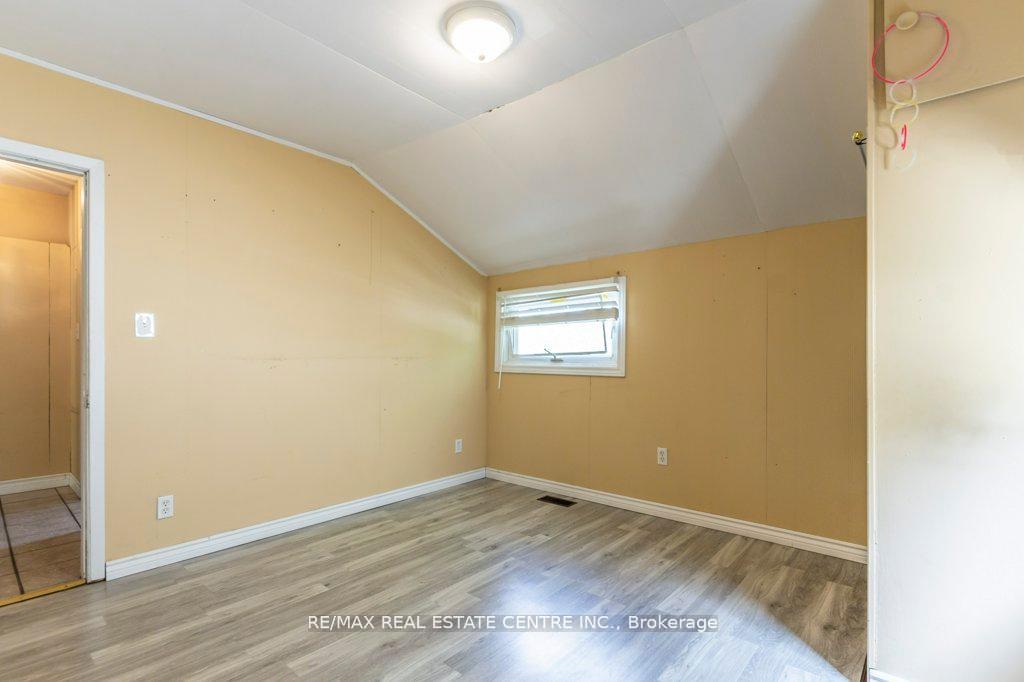 Photo 42 of 215-217 Queen Street, Milton, Old Milton — HOMEH