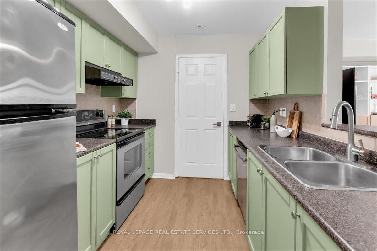 Photo 11 of Unit 36, 30 Turntable Crescent, Toronto, Dovercourt-Wallace Emerson-Junction — HOMEH