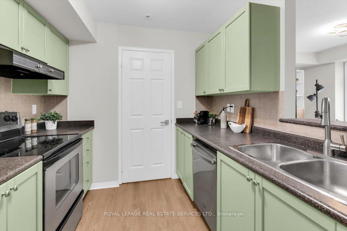 Photo 12 of Unit 36, 30 Turntable Crescent, Toronto, Dovercourt-Wallace Emerson-Junction — HOMEH
