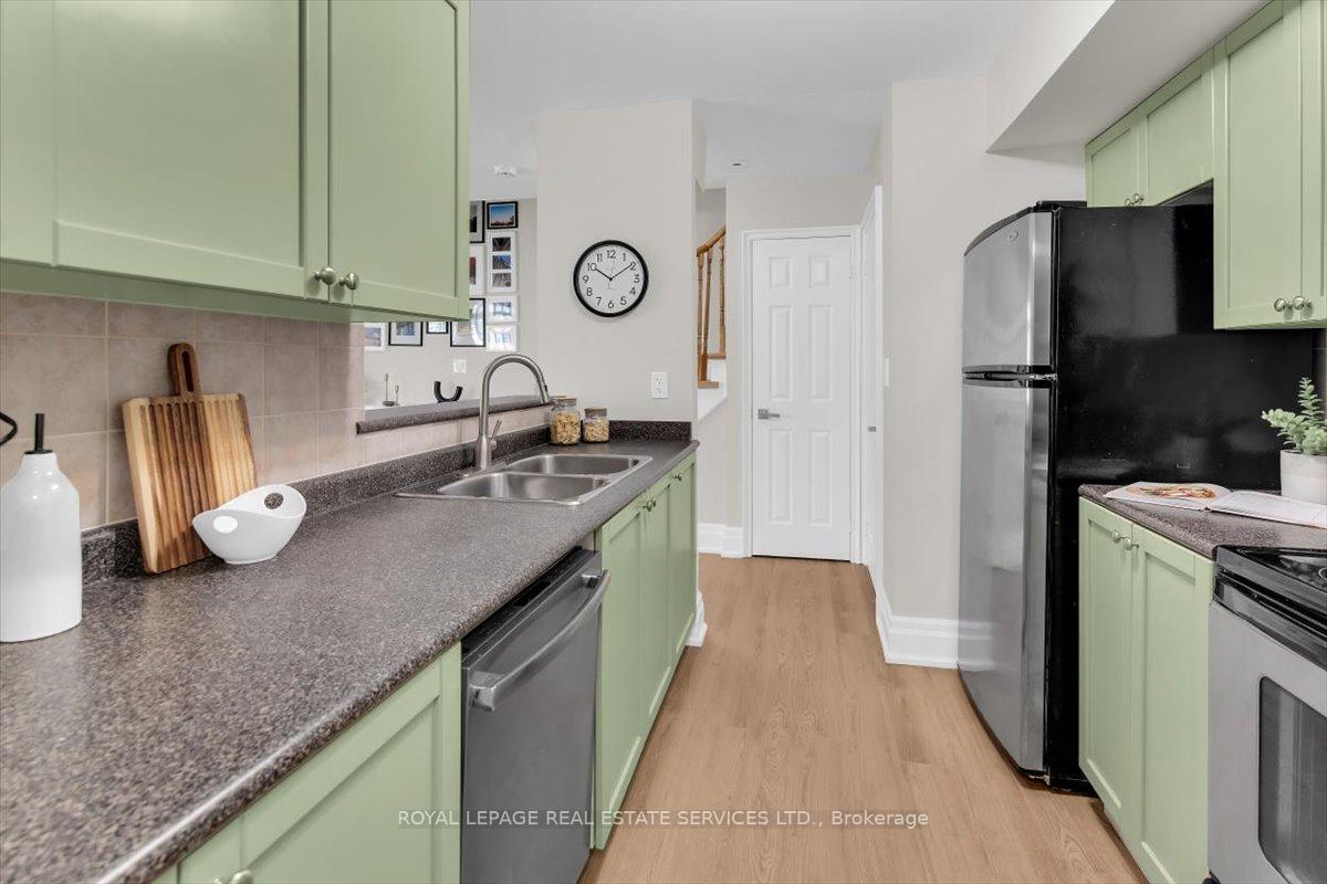 Photo 13 of Unit 36, 30 Turntable Crescent, Toronto, Dovercourt-Wallace Emerson-Junction — HOMEH