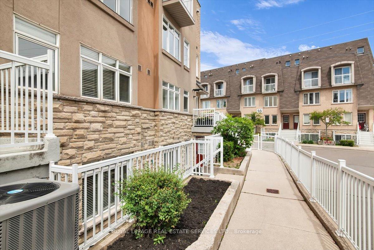 Photo 23 of Unit 36, 30 Turntable Crescent, Toronto, Dovercourt-Wallace Emerson-Junction — HOMEH