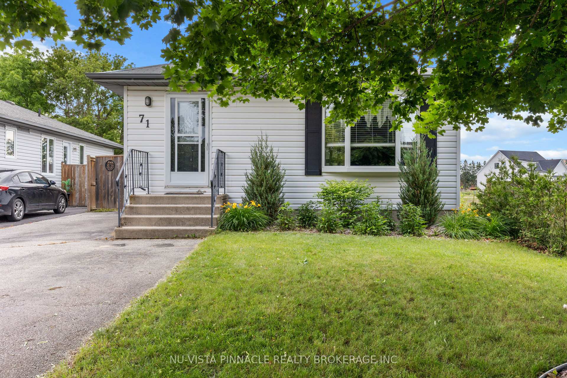 Photo 2 of 71 Melanie Drive, Aylmer — HOMEH