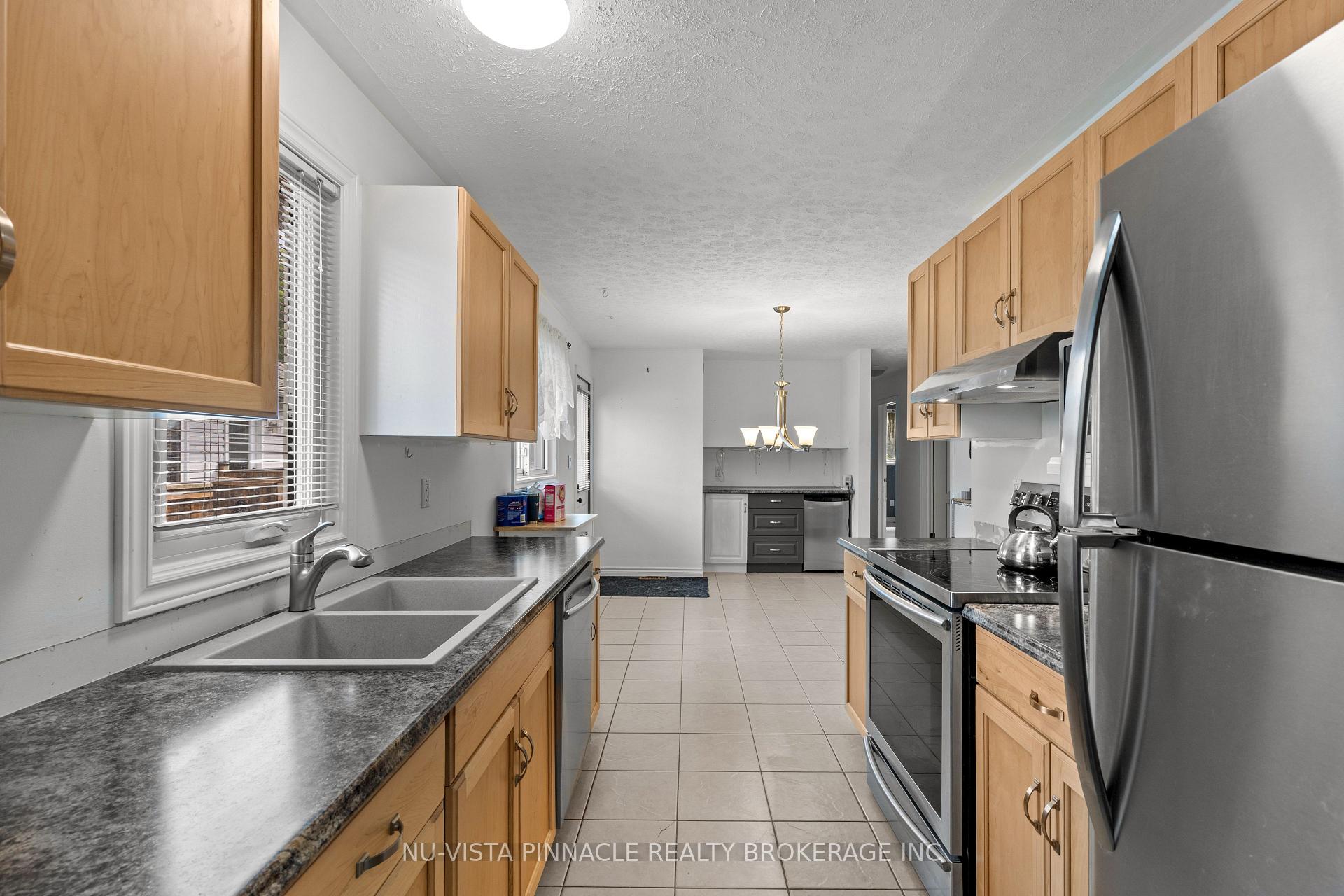 Photo 10 of 71 Melanie Drive, Aylmer — HOMEH