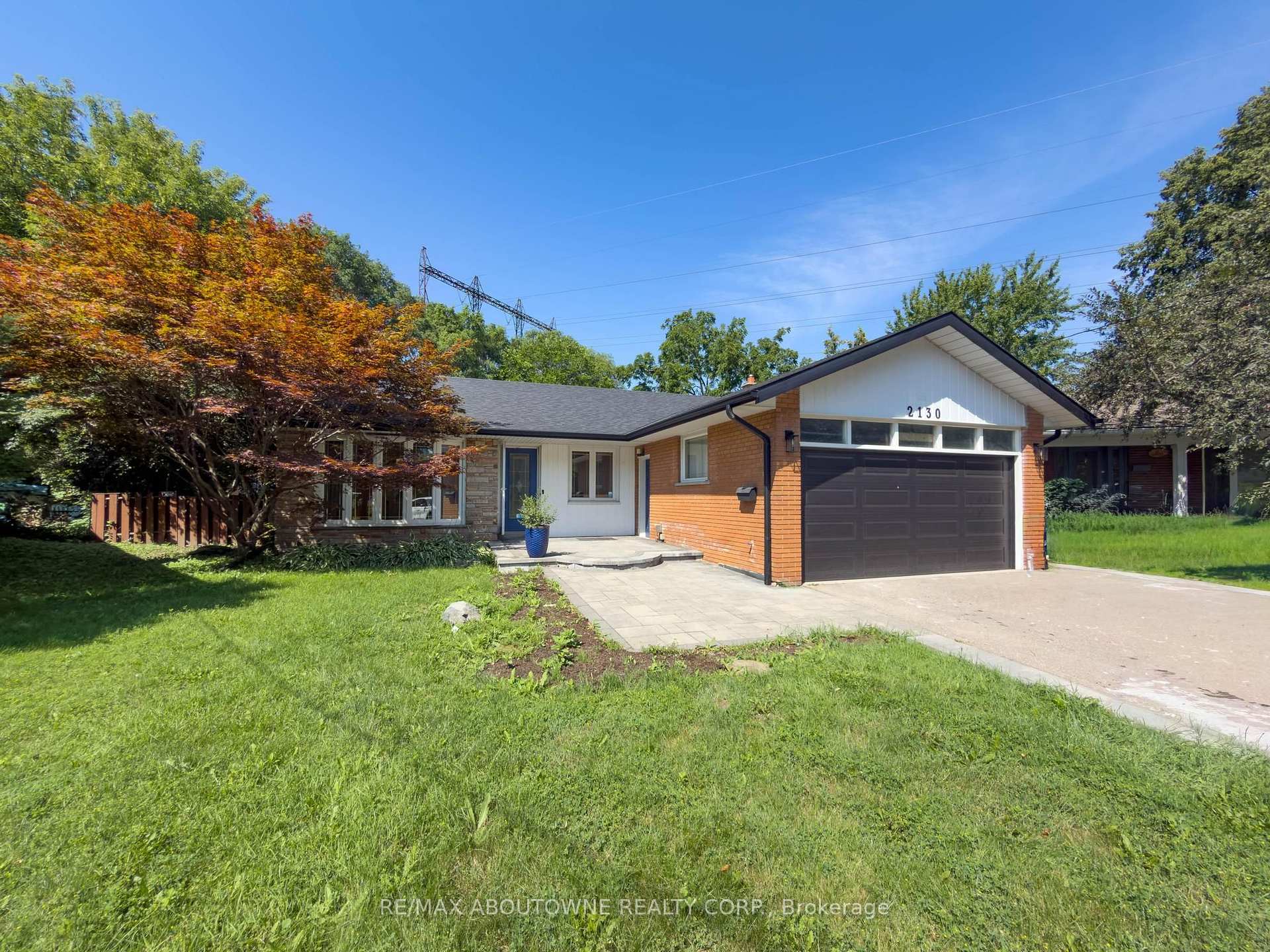 Front of Unit Lower, 2130 Greenhurst Avenue