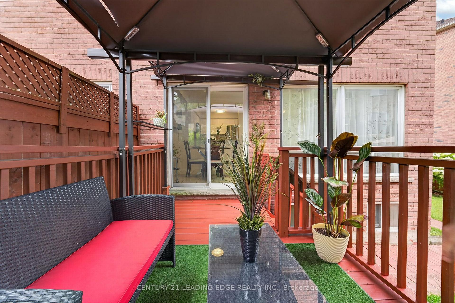 Photo 46 of 63 Wilkes Crescent, Scarborough, Clairlea-Birchmount — HOMEH