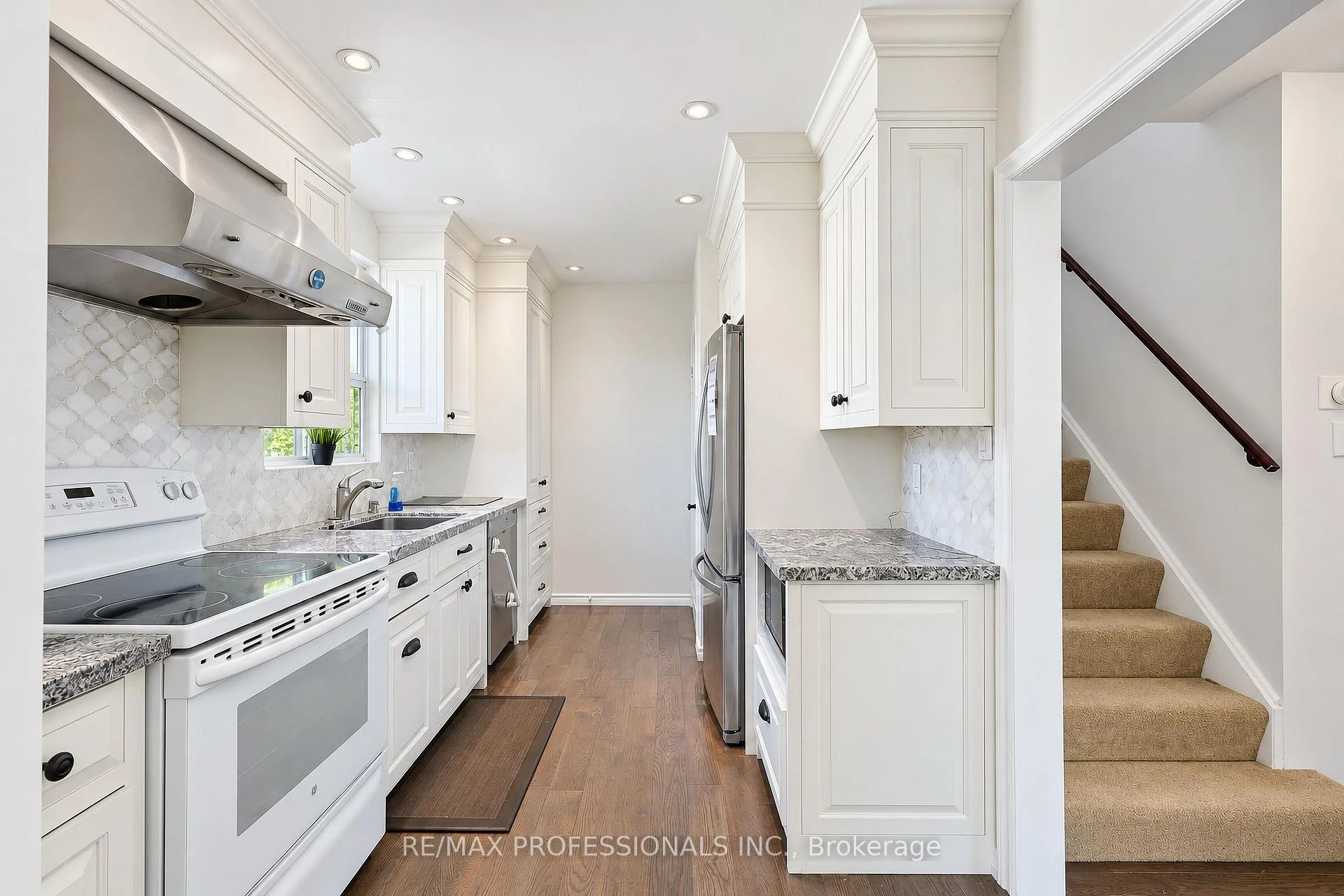 Photo 28 of Unit Main, 145 Yorkview Drive, Etobicoke, Stonegate-Queensway — HOMEH