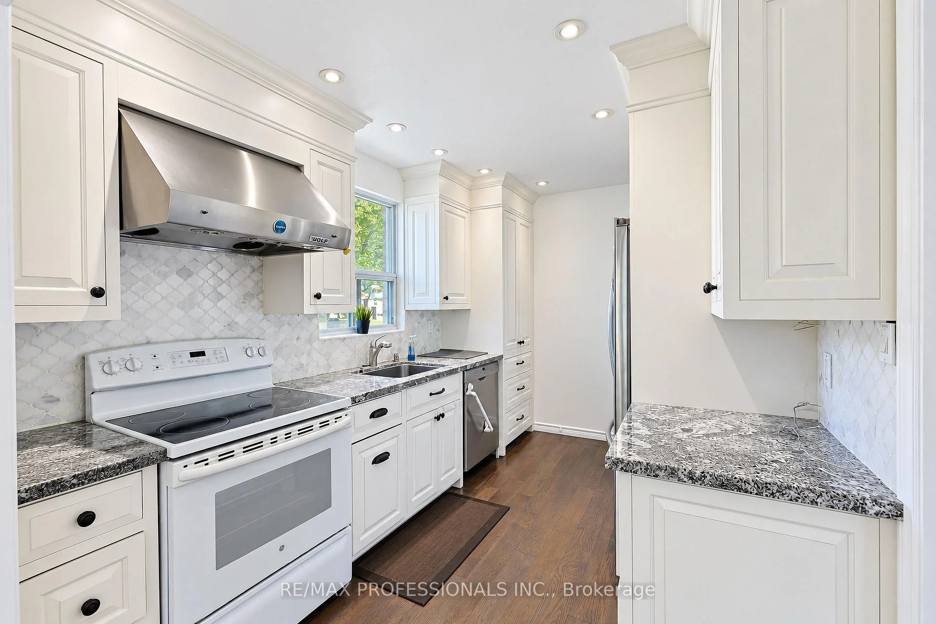 Photo 29 of Unit Main, 145 Yorkview Drive, Etobicoke, Stonegate-Queensway — HOMEH