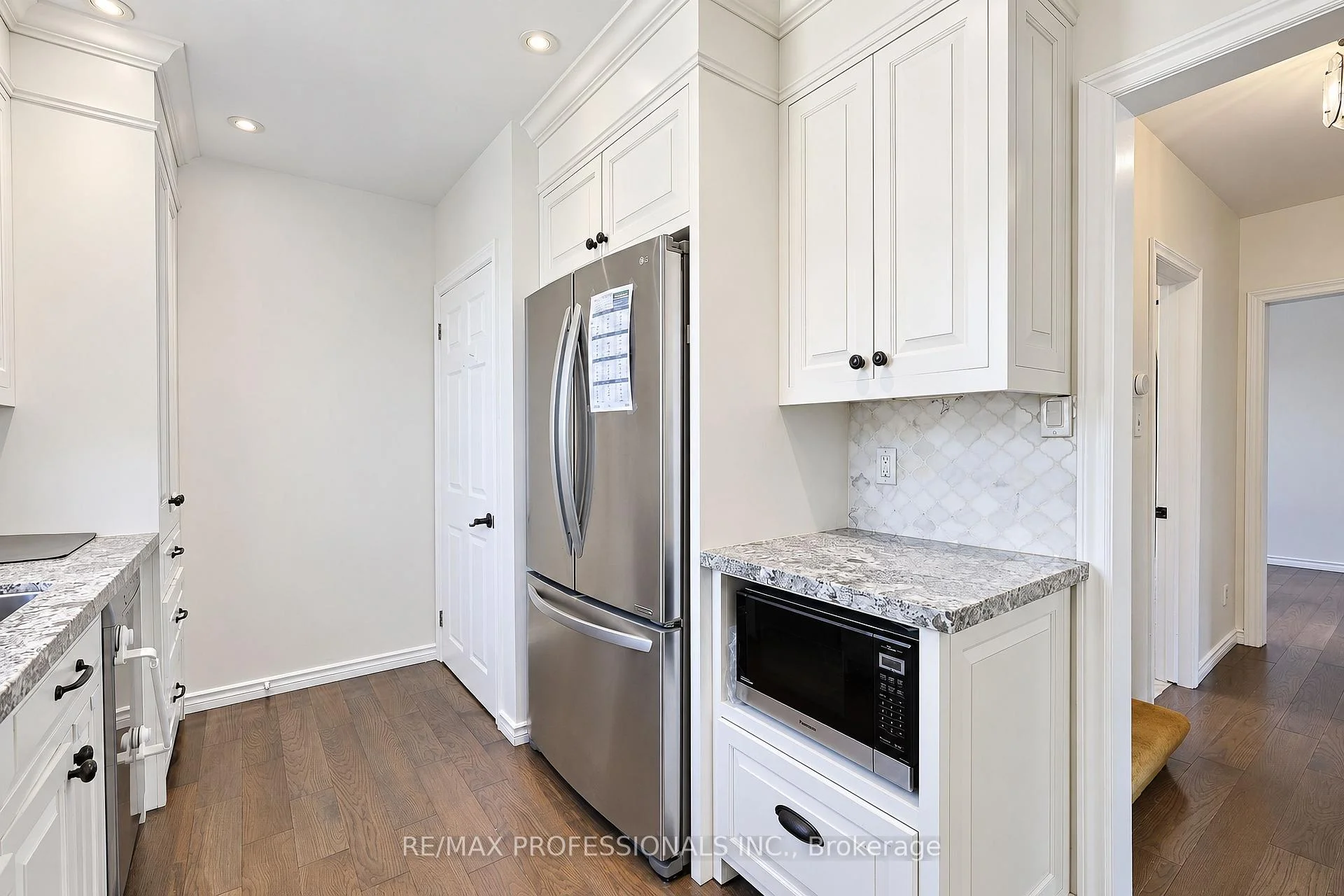 Photo 31 of Unit Main, 145 Yorkview Drive, Etobicoke, Stonegate-Queensway — HOMEH