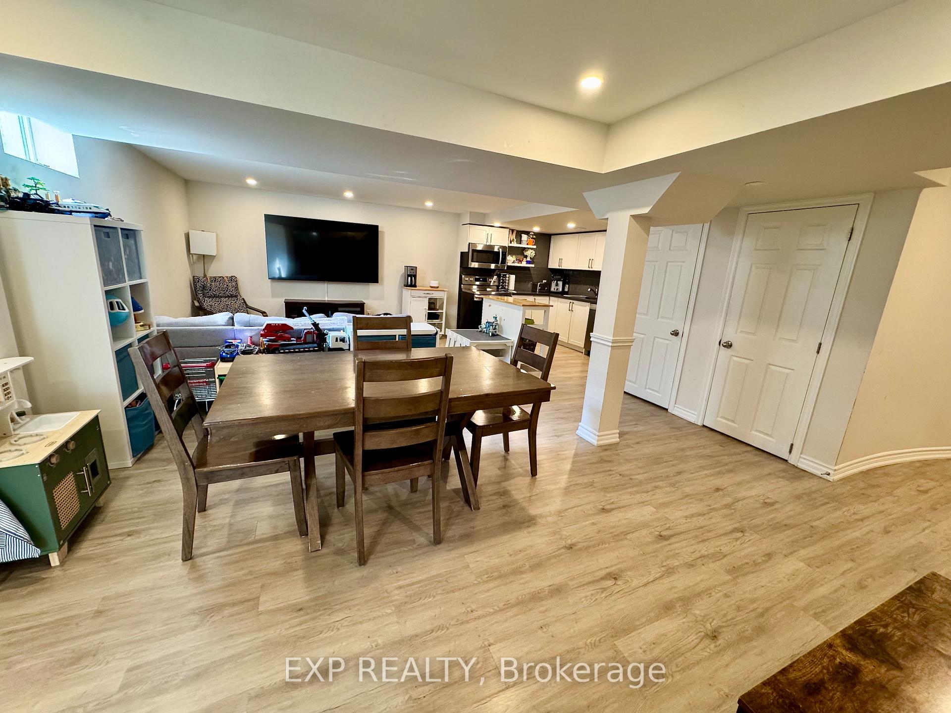 Photo 5 of Unit BSMNT, 24 Clarion Road, Brampton, Fletcher's Meadow — HOMEH