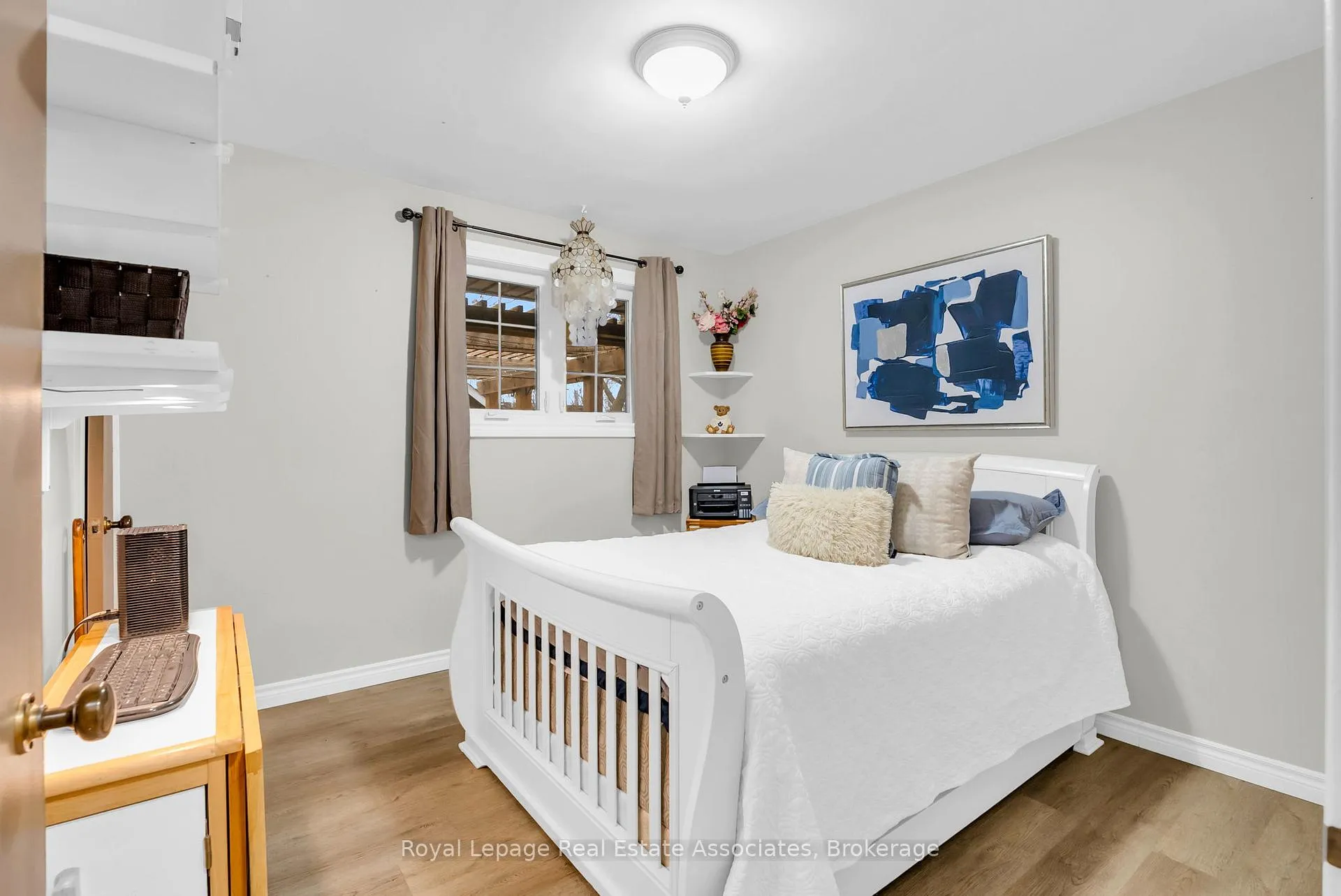 Photo 14 of 129 Raylawn Crescent, Halton Hills, Georgetown — HOMEH