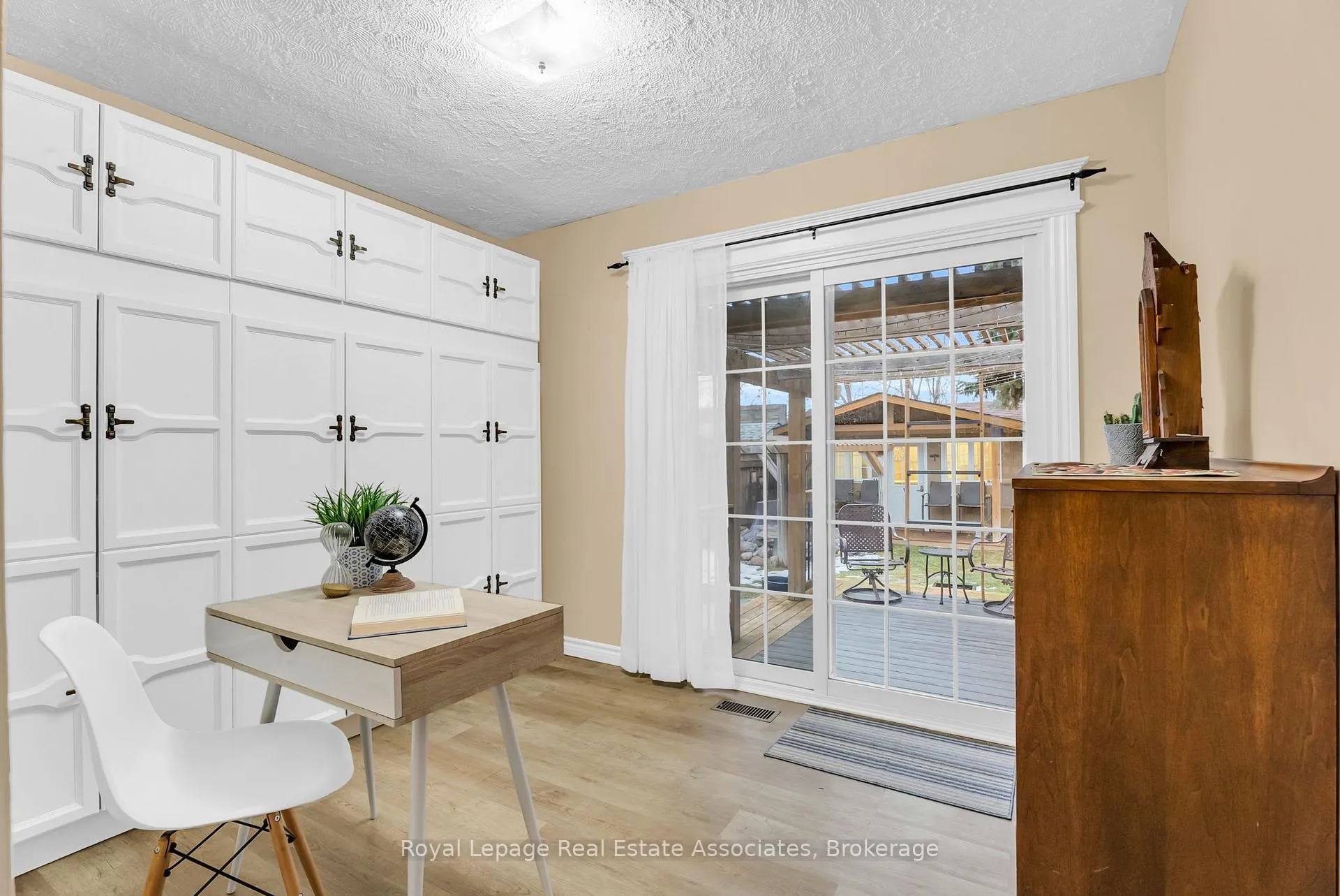 Photo 15 of 129 Raylawn Crescent, Halton Hills, Georgetown — HOMEH
