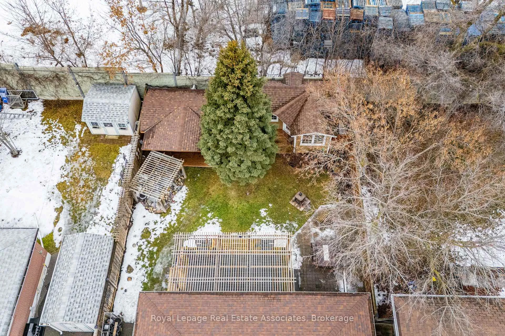 Photo 34 of 129 Raylawn Crescent, Halton Hills, Georgetown — HOMEH