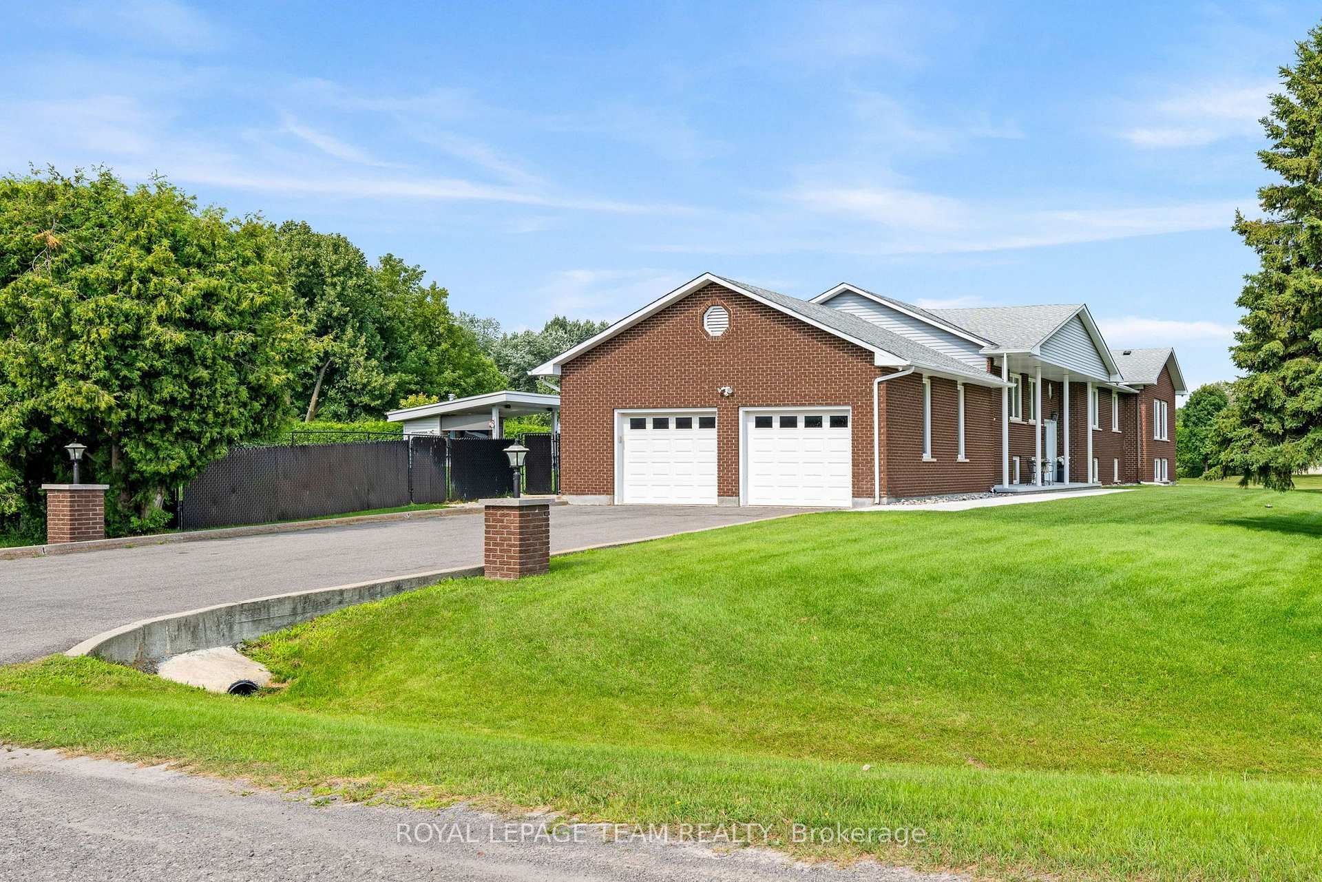 Photo 2 of 7019 Cosgrove Avenue, Ottawa, Greely — HOMEH