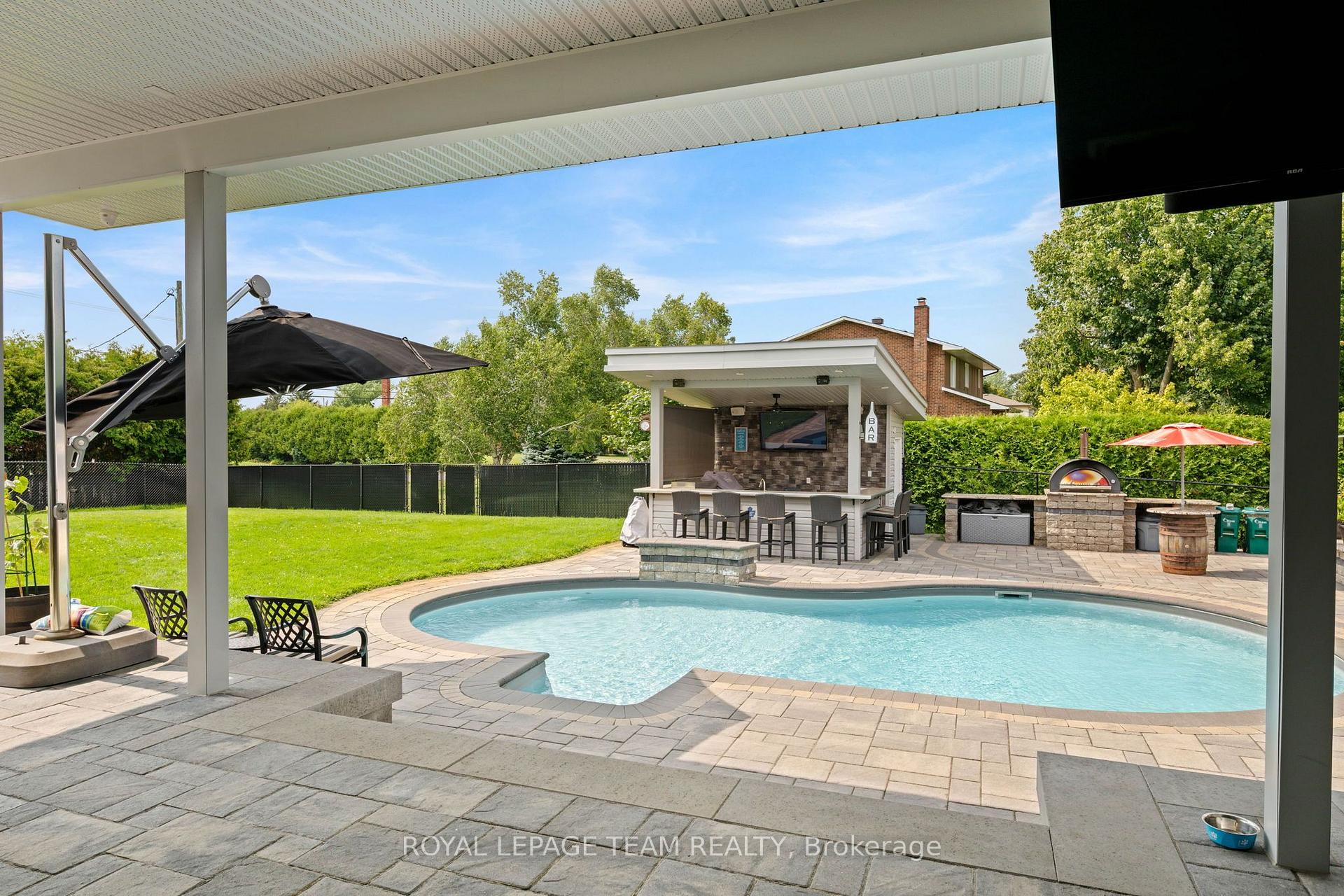 Photo 3 of 7019 Cosgrove Avenue, Ottawa, Greely — HOMEH