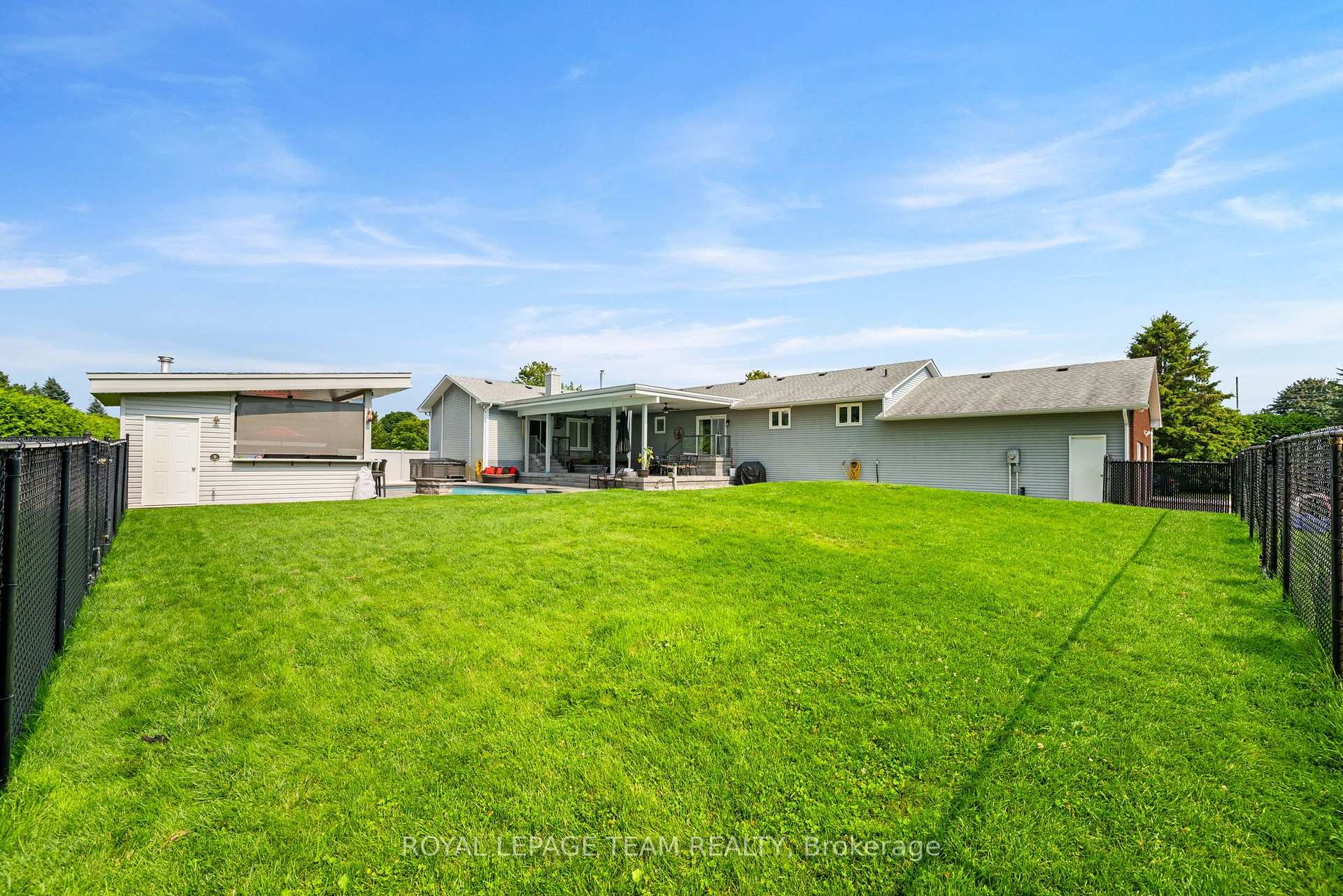Photo 11 of 7019 Cosgrove Avenue, Ottawa, Greely — HOMEH