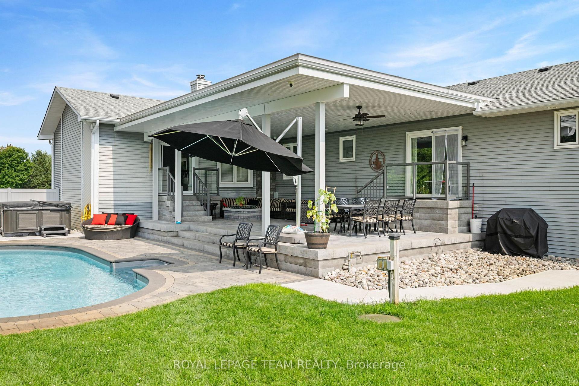 Photo 12 of 7019 Cosgrove Avenue, Ottawa, Greely — HOMEH
